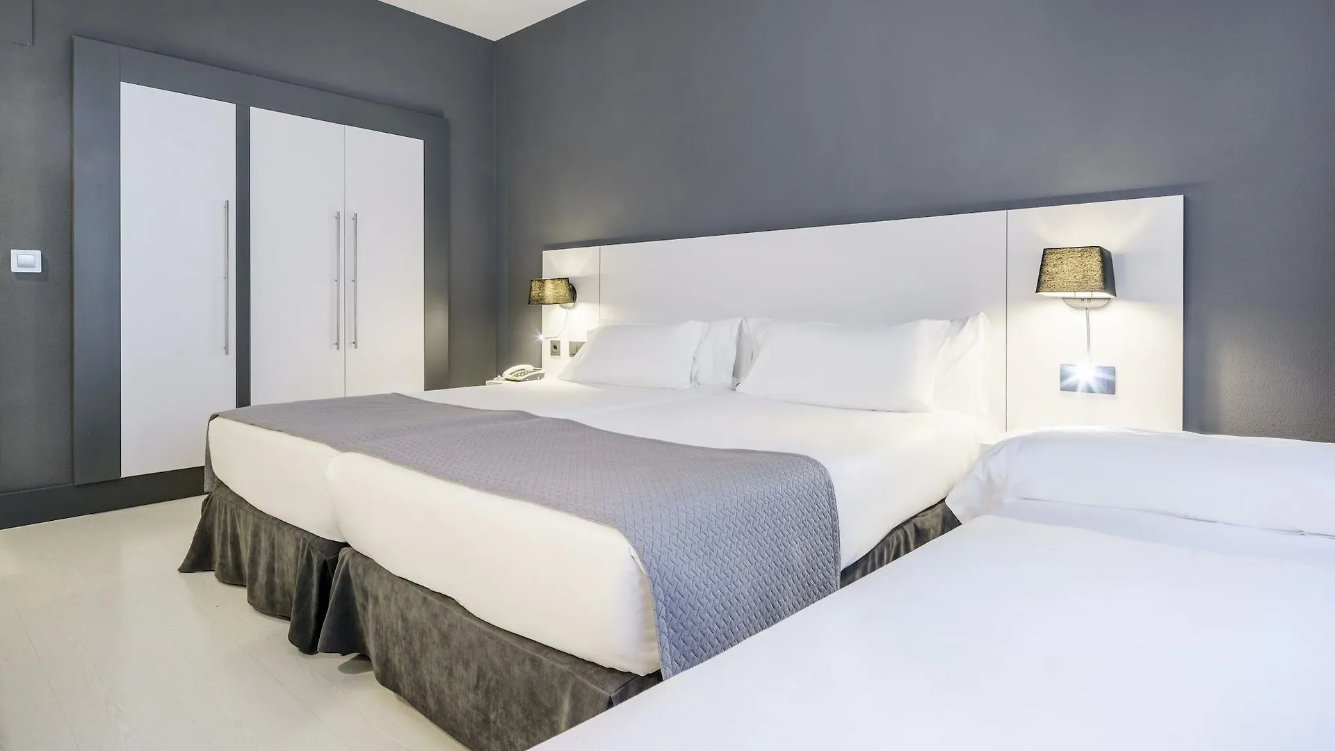 Hotel Ilunion Bilbao 3*,  Spain